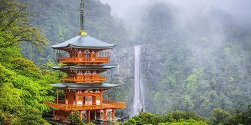 Ten Crazy Facts About Japan